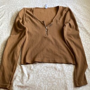 Brown long sleeve crop top